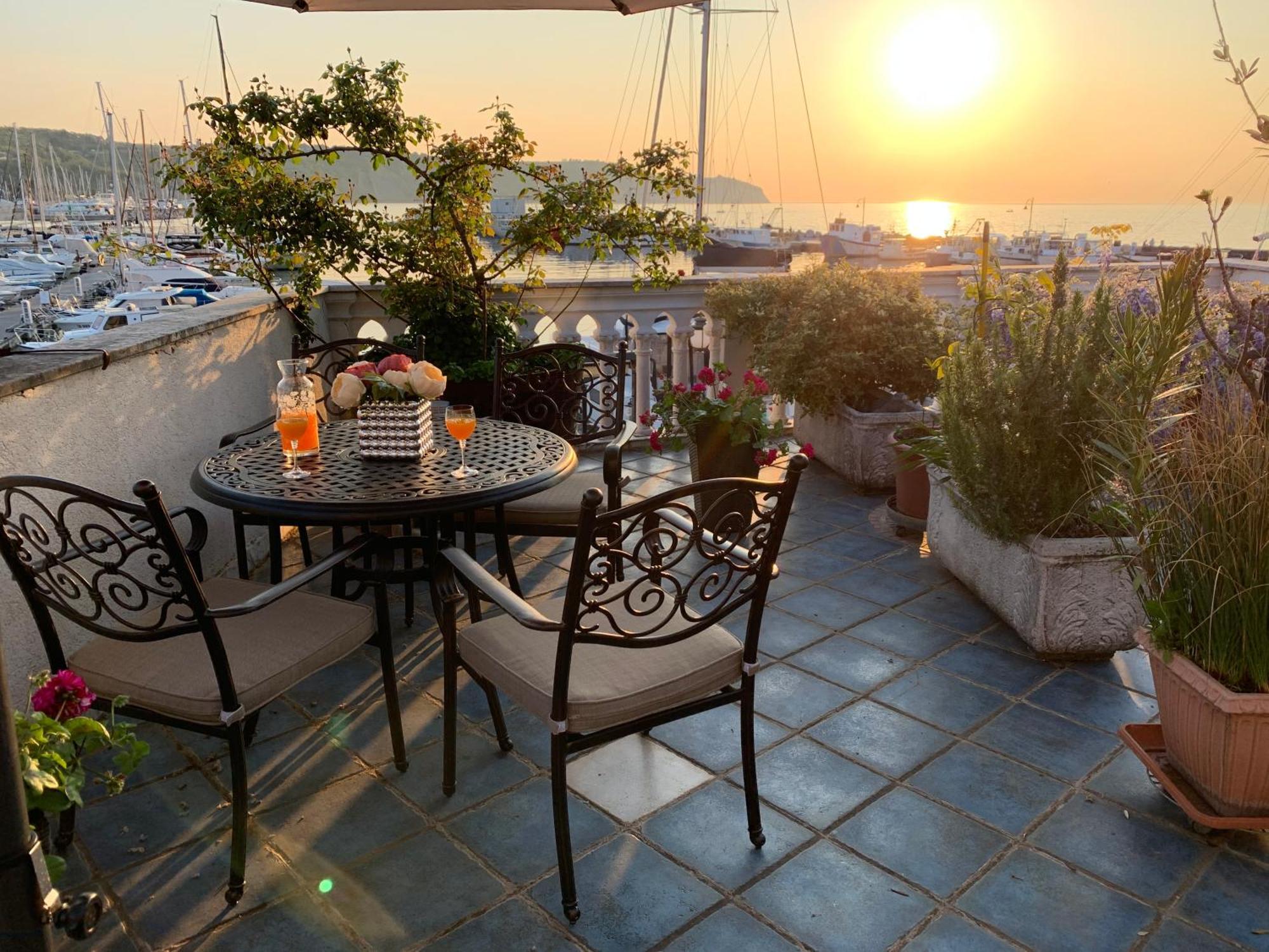 First Row To The Sea - Maremi Izola Apartment Terrace Ngoại thất bức ảnh