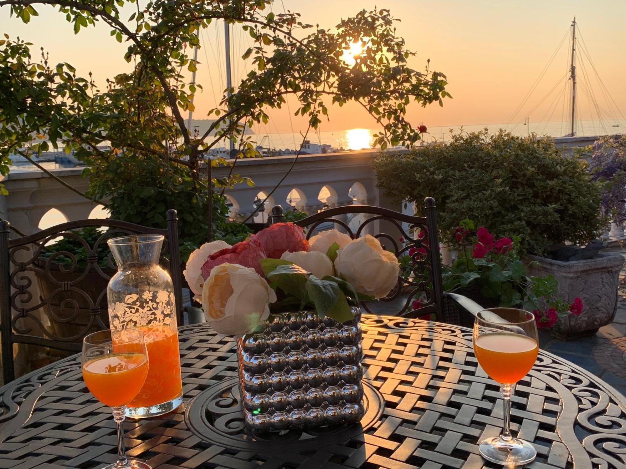 First Row To The Sea - Maremi Izola Apartment Terrace Ngoại thất bức ảnh